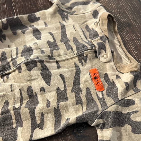 Tiger Camo Sleeper - Picture 3 of 4